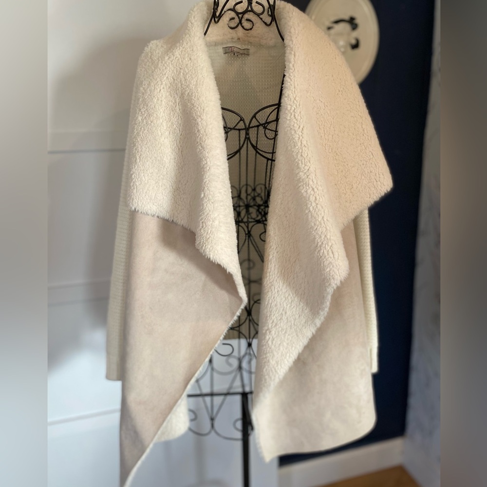 Open-Front Cream Sherpa-Lined Women's Drape Cardigan